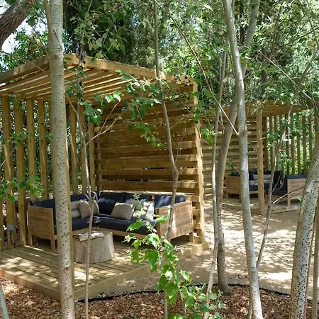 Turisme Rural Mas Ametller - Casa Gran 8 Persones *